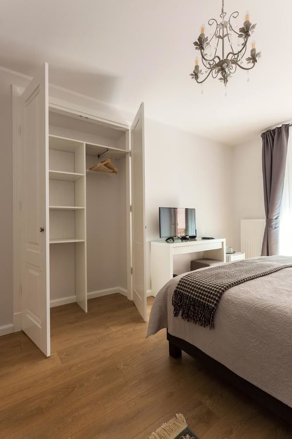 Апартаменты Stylish & Modern Studio Apartments Old Town by Houseys Вильнюс-13