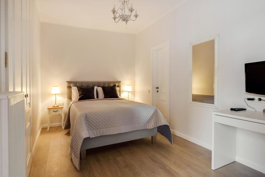 Апартаменты Stylish & Modern Studio Apartments Old Town by Houseys Вильнюс-49
