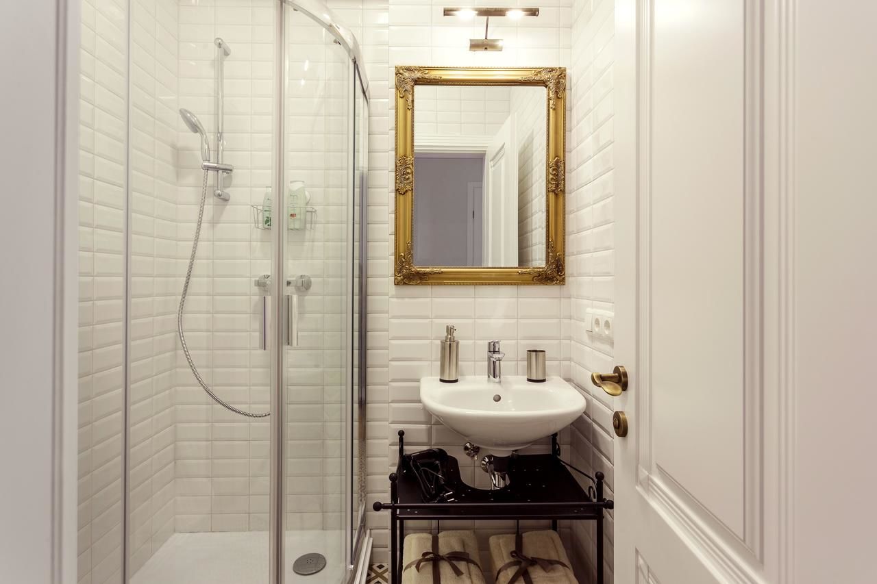 Апартаменты Stylish & Modern Studio Apartments Old Town by Houseys Вильнюс-9