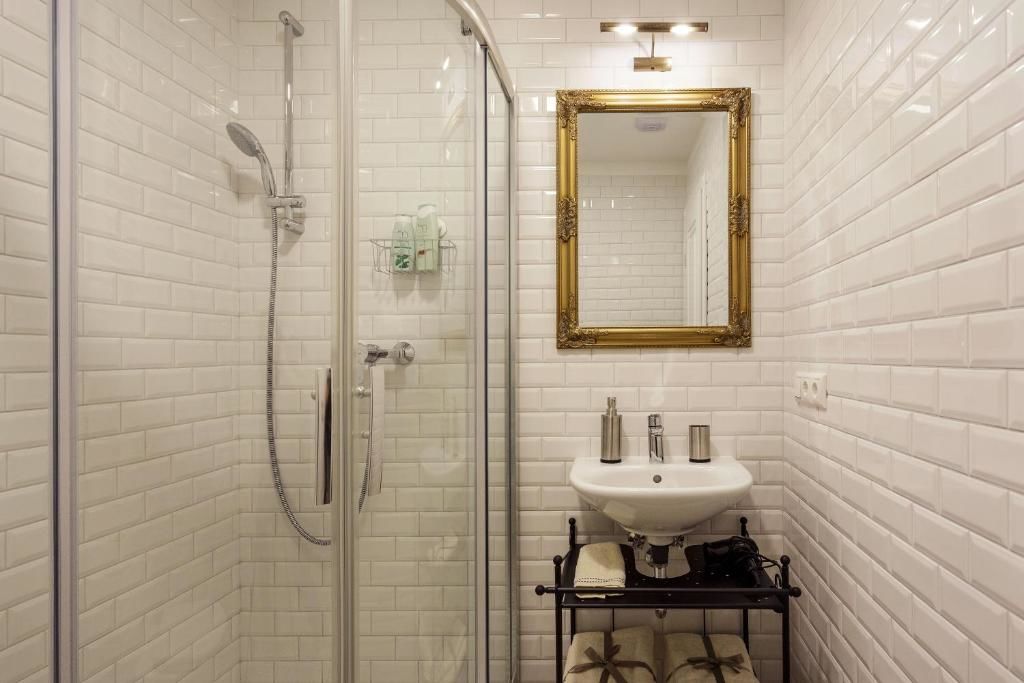 Апартаменты Stylish & Modern Studio Apartments Old Town by Houseys Вильнюс-64