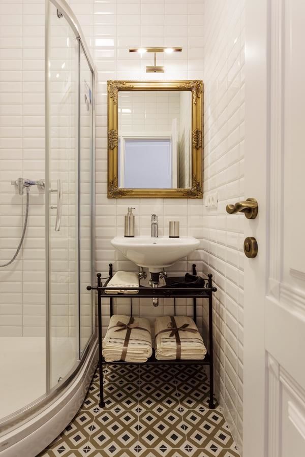 Апартаменты Stylish & Modern Studio Apartments Old Town by Houseys Вильнюс-12