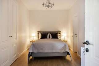 Апартаменты Stylish & Modern Studio Apartments Old Town by Houseys Вильнюс Апартаменты-студио-16