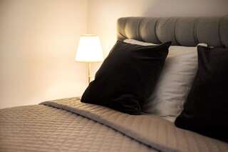 Апартаменты Stylish & Modern Studio Apartments Old Town by Houseys Вильнюс Апартаменты-студио-26