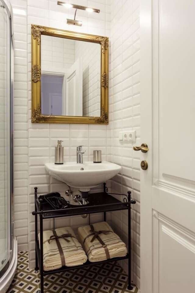 Апартаменты Stylish & Modern Studio Apartments Old Town by Houseys Вильнюс-24