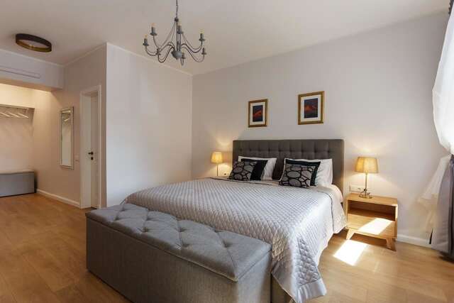 Апартаменты Stylish & Modern Studio Apartments Old Town by Houseys Вильнюс-38